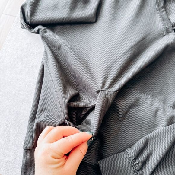 Recreation Thread & Supply Black Hooded Pull Over Size Small - Picture 5 of 7